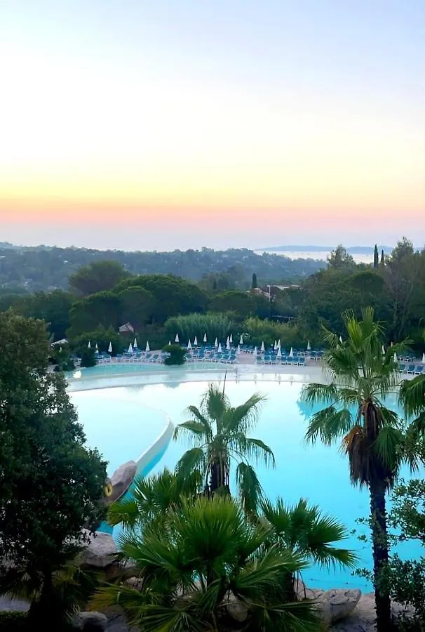 Apartment Appt Climatise De Charme-Moderne - Vue Mer Club Vacances Restanques Golfe Saint-Tropez - Les Roses - Grimaud France